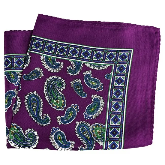 mouchoir violet motif paisley sophistiqué