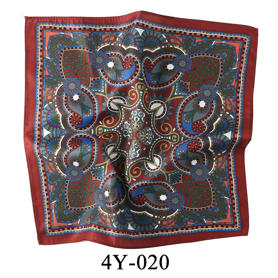 mouchoir rouge motif paisley