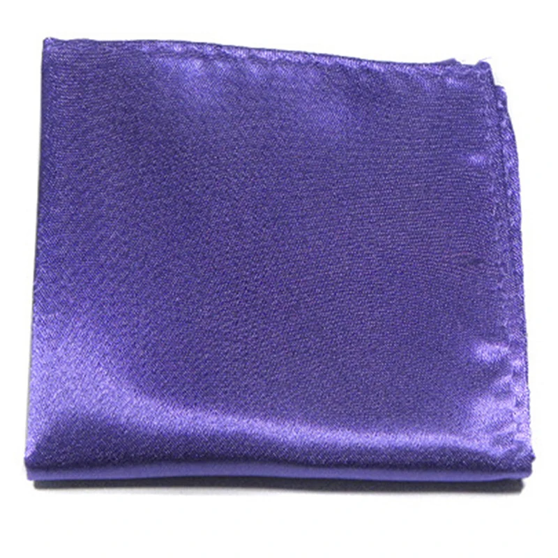 serviette violette satinée élégante